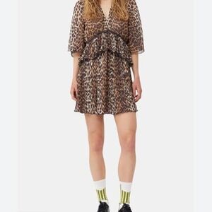 Ganni Leopard Print Pleated Mini Dress Womens size 36 V Neck Billowy Sleeves
